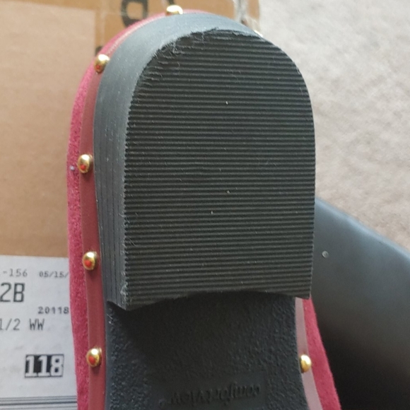 Shoes - Picture 3 of 3